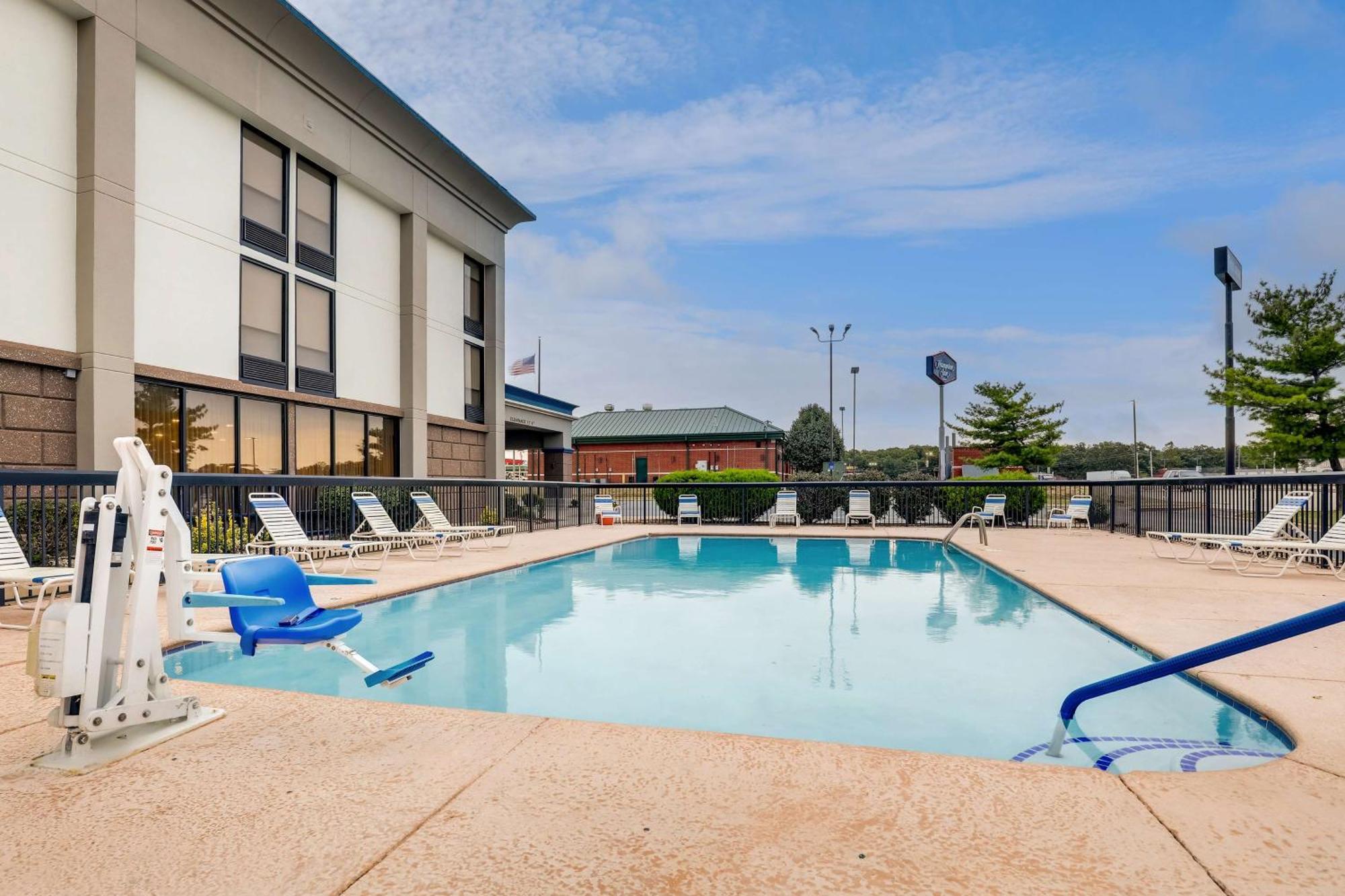 Hampton Inn Lebanon Buitenkant foto